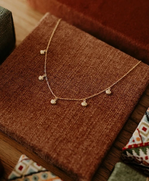 Collier Nine
